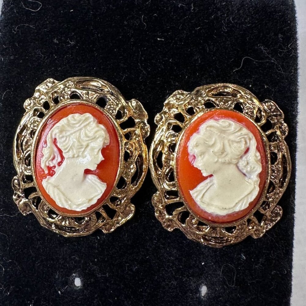Vintage Gold Tone Faux Cameo Earrings